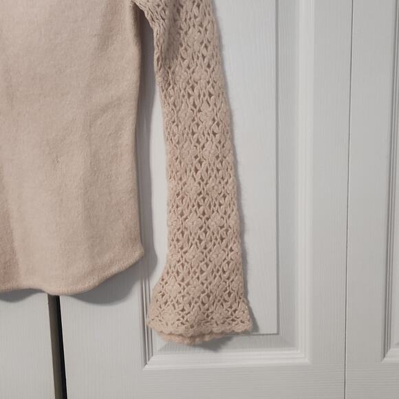 Reference Point Women's Beige V-neck Long Crocheted Long Sleeve Sweater Size SM - Picture 3 of 8